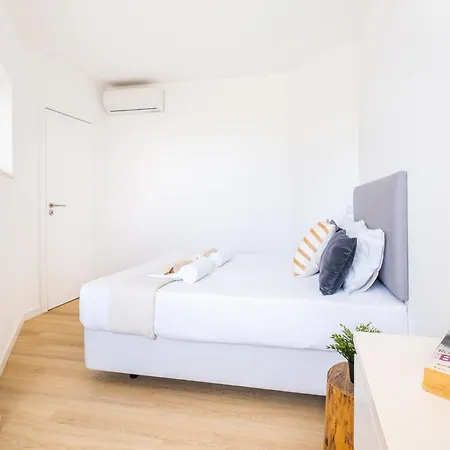 Apartment Apartment In Portimao Near Praia Do Vau *